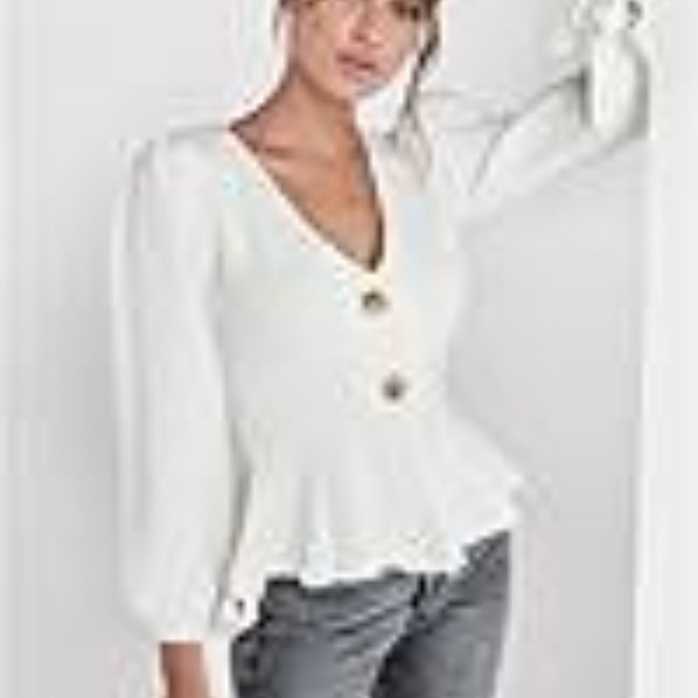 Venus Off White Peplum Sweater Small = NWT